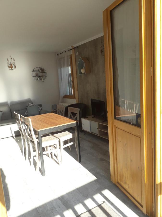 Enclos Savoyard Meuble 1chambre 1 Canape Lits 3personnes * Grand-Aigueblanche