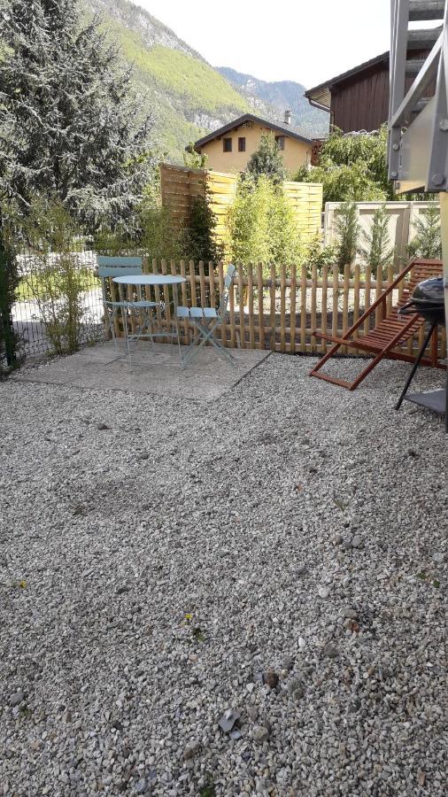 Enclos Savoyard Meuble 1chambre 1 Canape Lits 3personnes * Grand-Aigueblanche